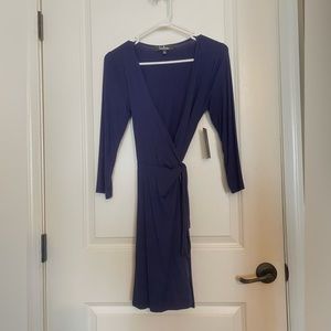 Brand:Lulus Wrap dress. Color:navy blue. Style:long sleeve v neck